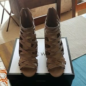 NIB Nine West taupe caged heels